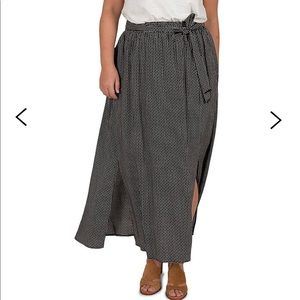 Gabrielle Molly Bracken Printed maxi skirt SIZE 18W